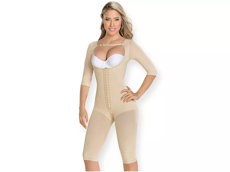 Faja bbl with zipper on the crotch area, bra and sleeves